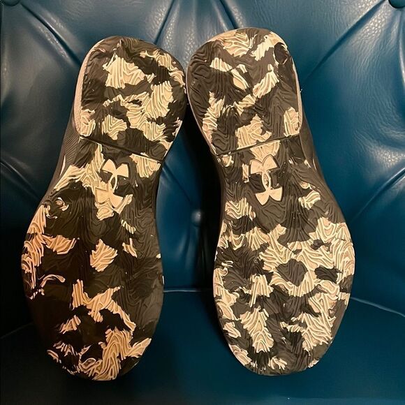 Under Armour Black Sneakers Performance-Driven Design - Picture 8 of 8